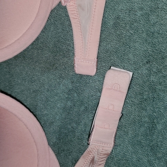 Victoria secret push up 32c - Picture 5 of 6